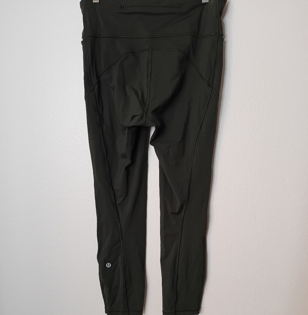Lululemon Athletica Final Lap Dark Green Leggings 23" Inseam
